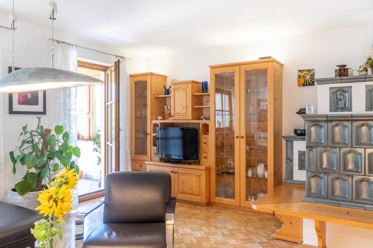 Apartment Salzburg City&Lake Elixhausen Eksteriør bilde