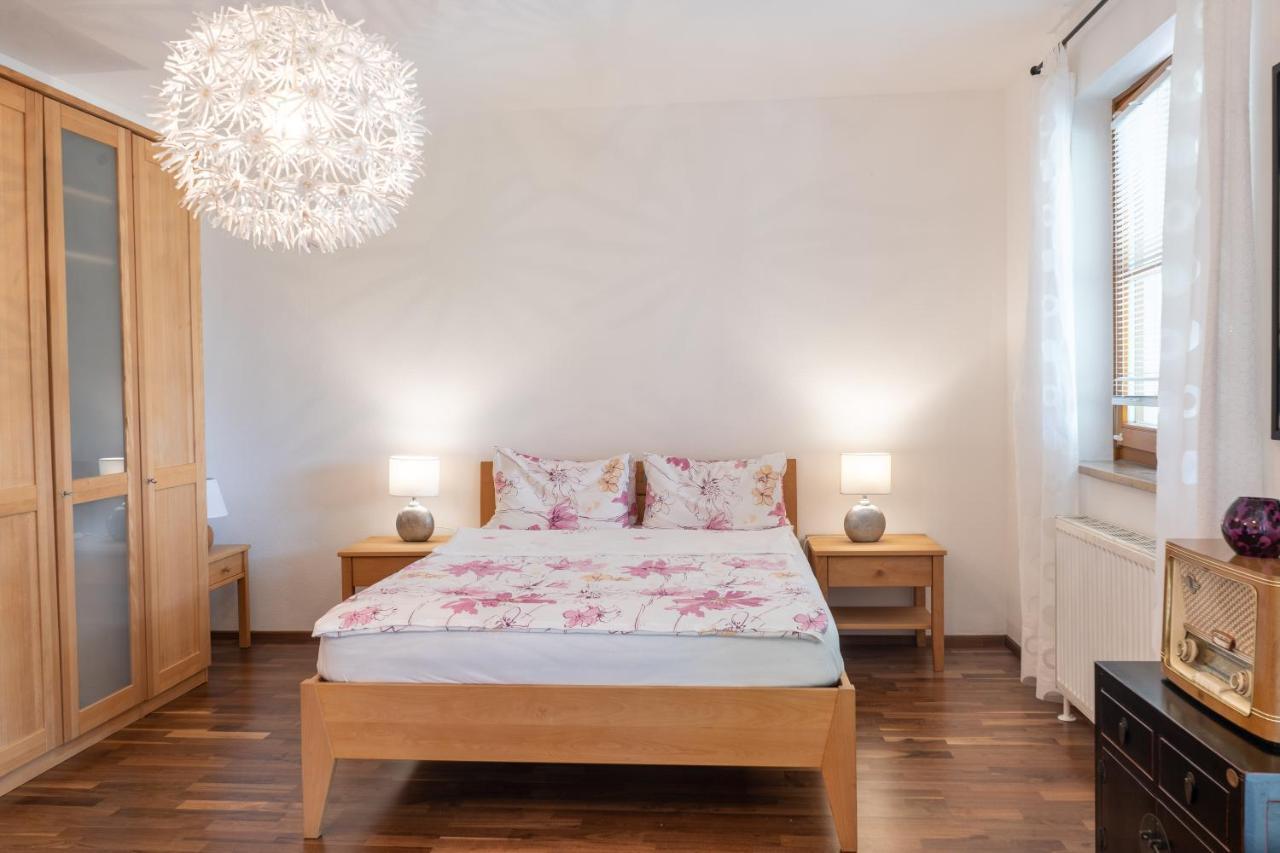 Apartment Salzburg City&Lake Elixhausen Eksteriør bilde