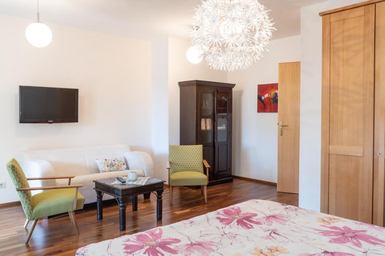 Apartment Salzburg City&Lake Elixhausen Eksteriør bilde