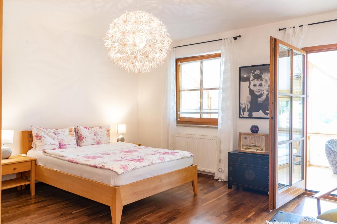 Apartment Salzburg City&Lake Elixhausen Eksteriør bilde